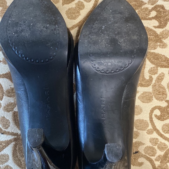 Tahari black leather heels - Picture 6 of 6